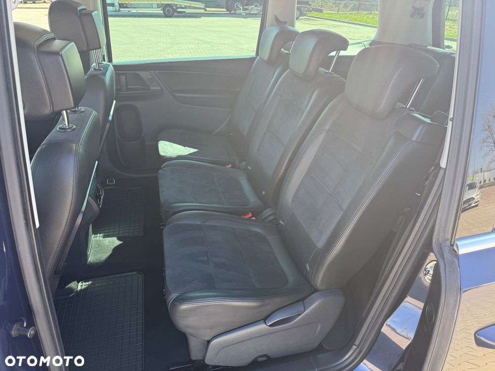 Volkswagen Sharan 2.0 TDI 4Motion BlueMotion Technology Highline - 18