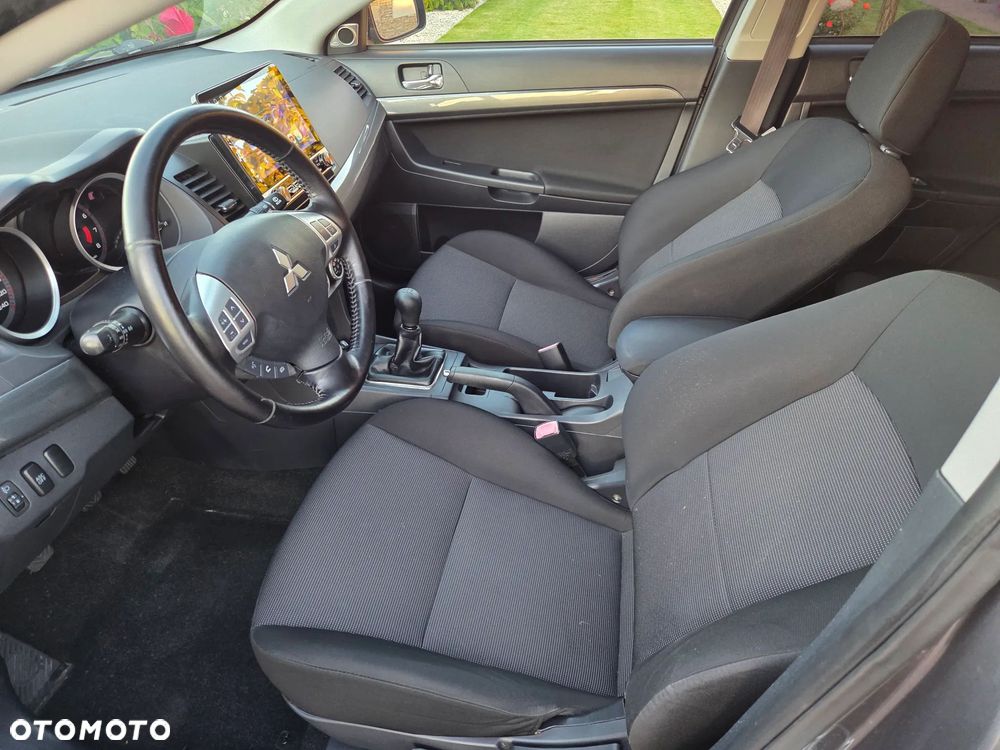 Mitsubishi Lancer - 5