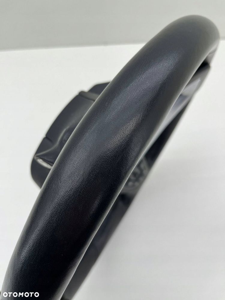 BMW5 G30 ALPINA D5 S ALLRAD KIEROWNICA MULTIFUNKCJA ŁOPATKI ASYSTENT GRZANA - 10