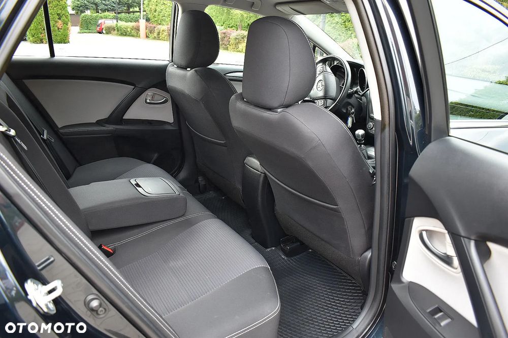 Toyota Avensis 2.0 D-4D Active Business - 15