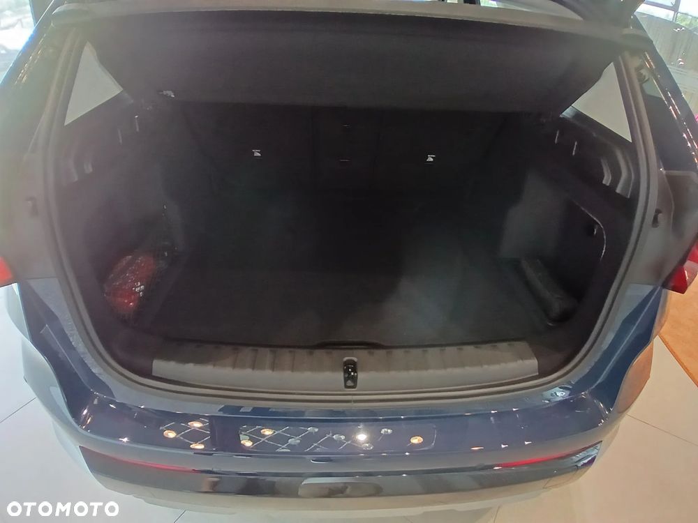 BMW X1 sDrive18i xLine - 28