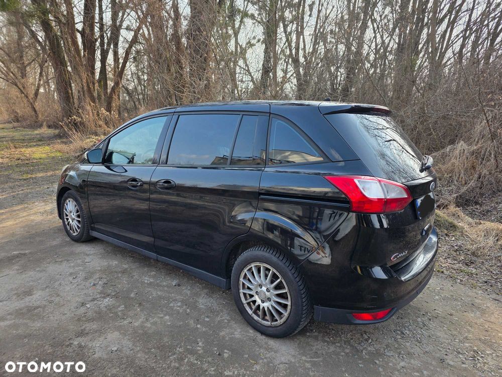 Ford Grand C-MAX - 4