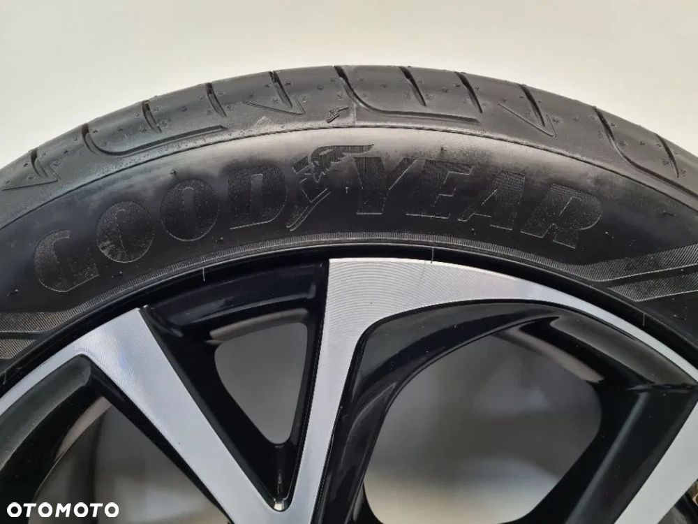NOWE ORYGINALNE Felgi Toyota 18" 5x114,3 ET50 NOWE opony Goodyear Eagle F1 215/50 R18 - 5
