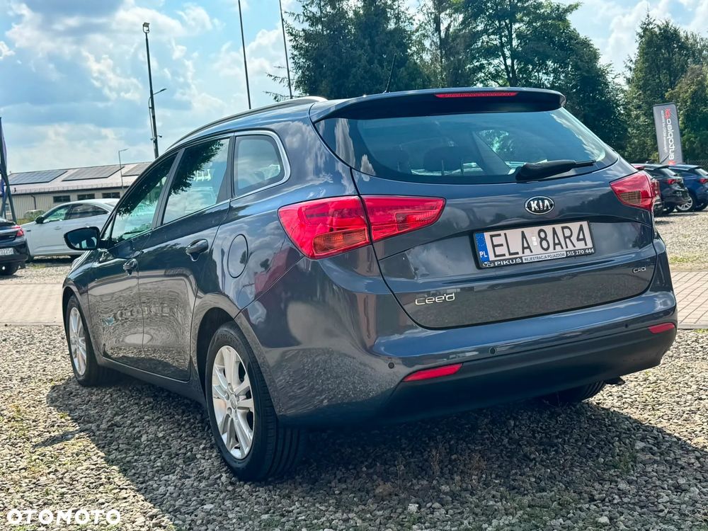 Kia Ceed - 4
