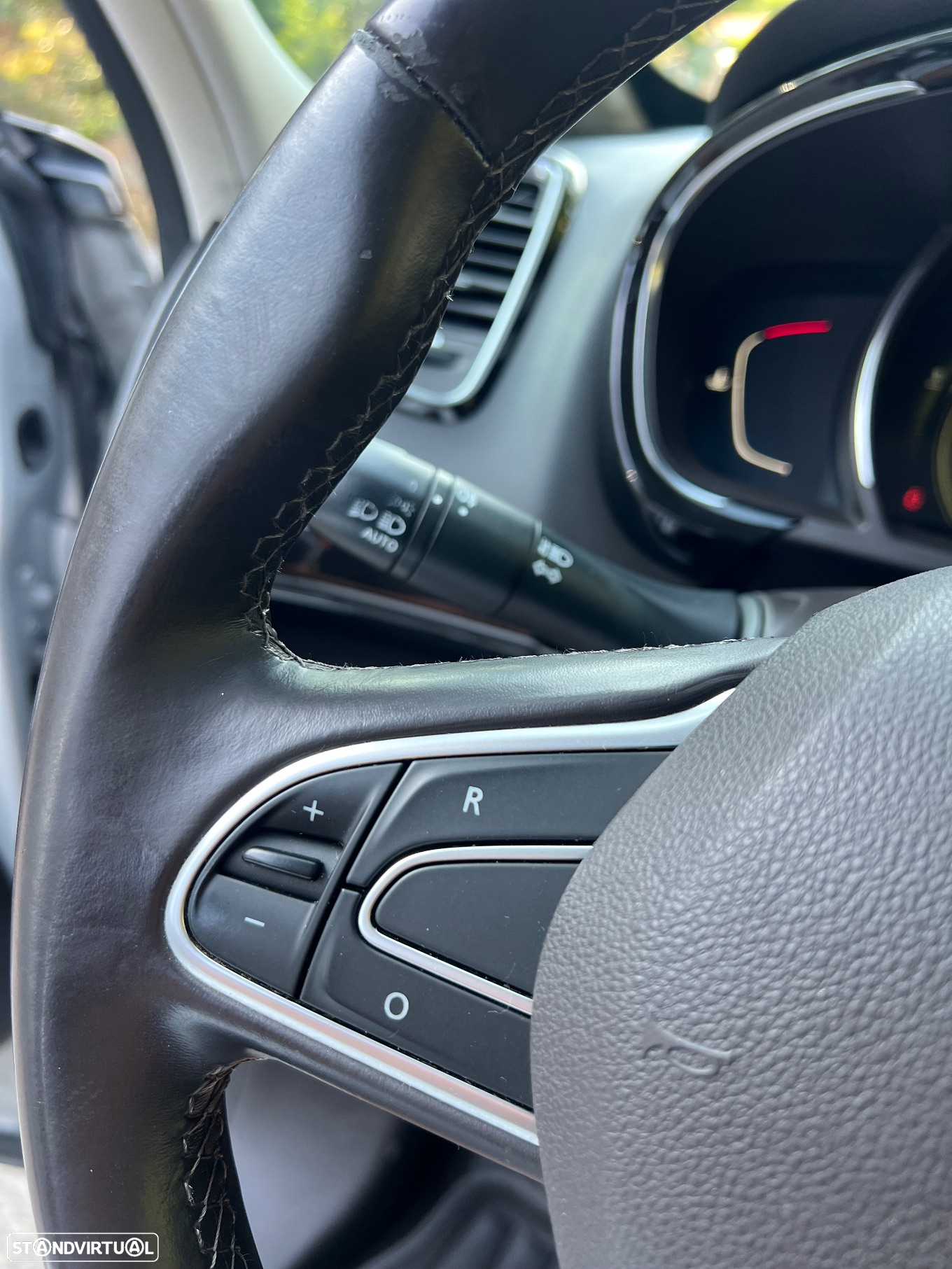 Renault Espace 1.6 dCi Zen - 14