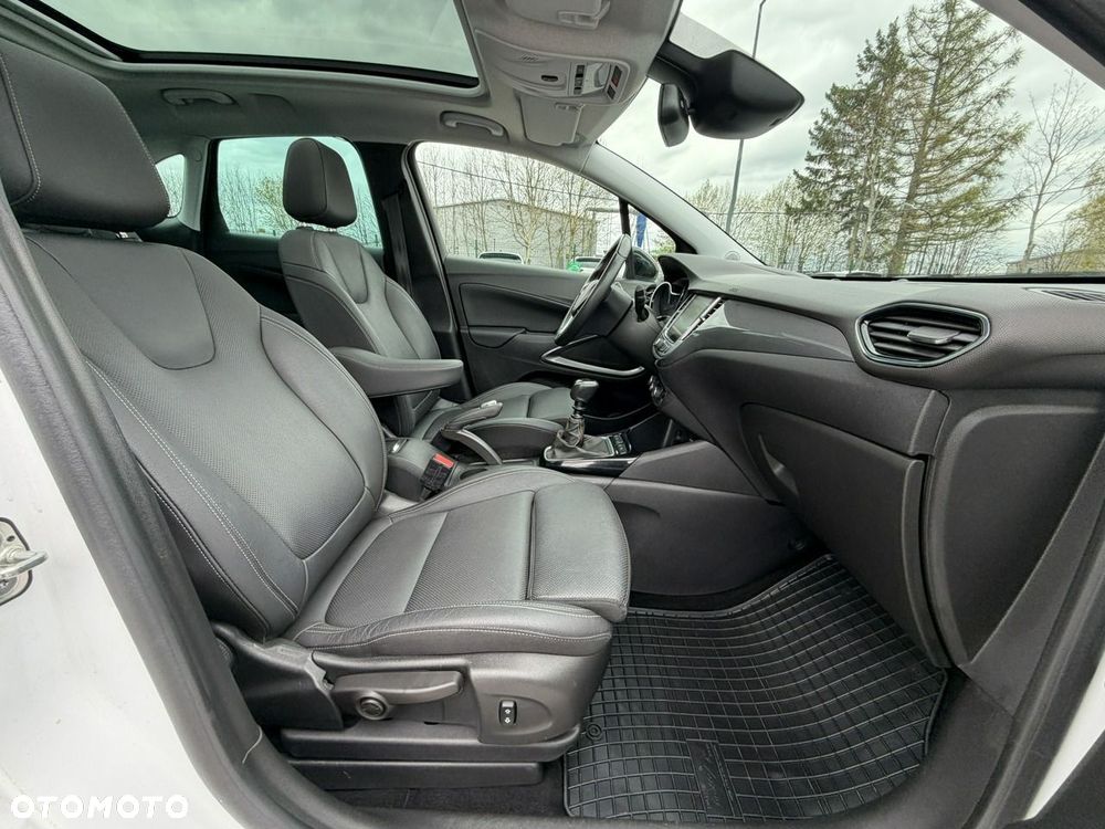 Opel Crossland X - 38