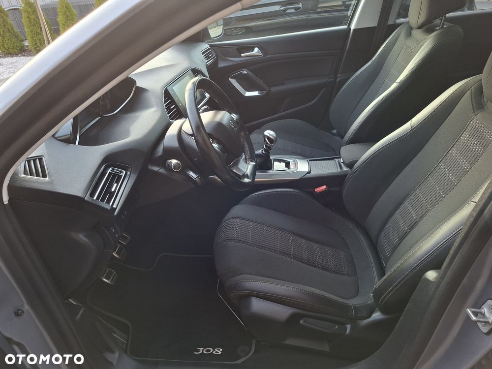 Peugeot 308 1.6 BlueHDi Allure S&S - 11