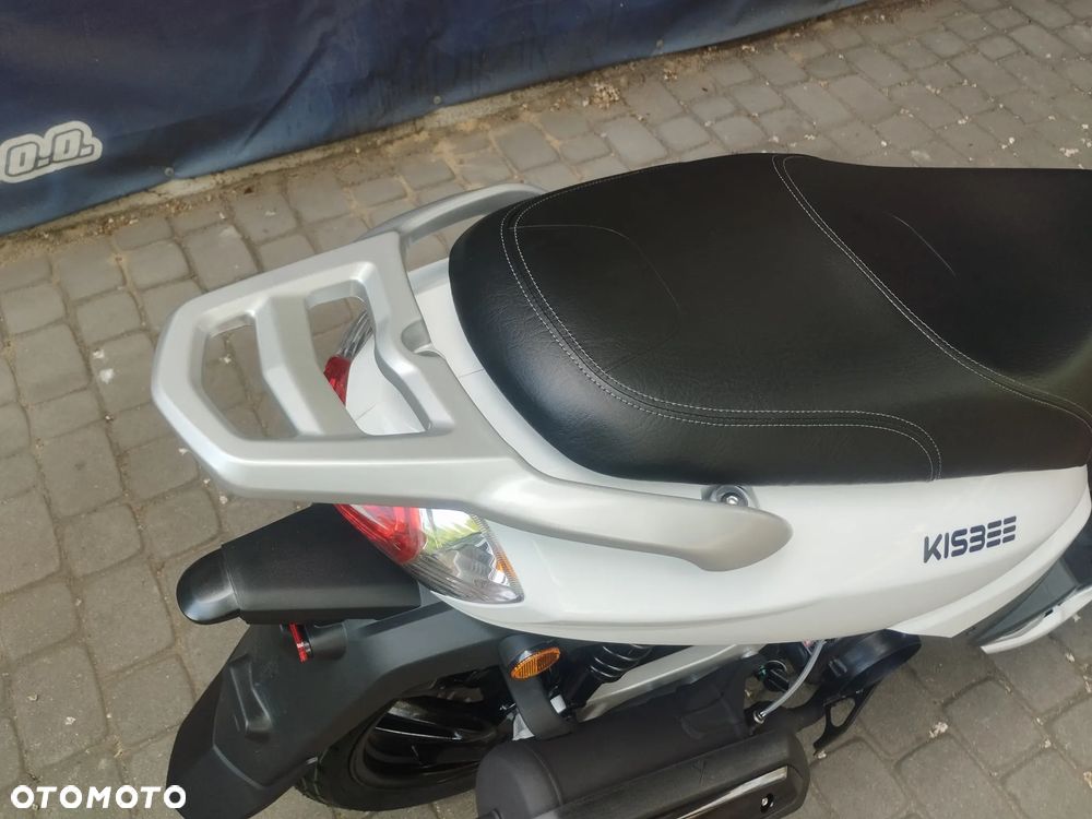 Peugeot Kisbee - 8
