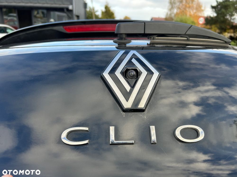 Renault Clio - 11