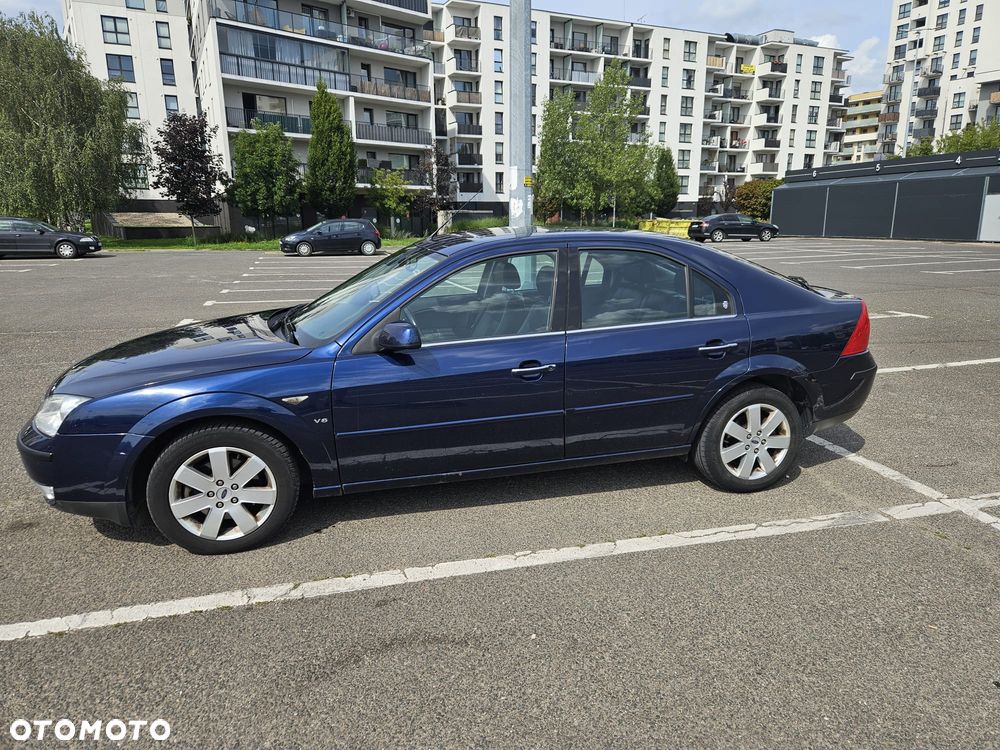 Ford Mondeo 2.5 V6 Ghia - 3