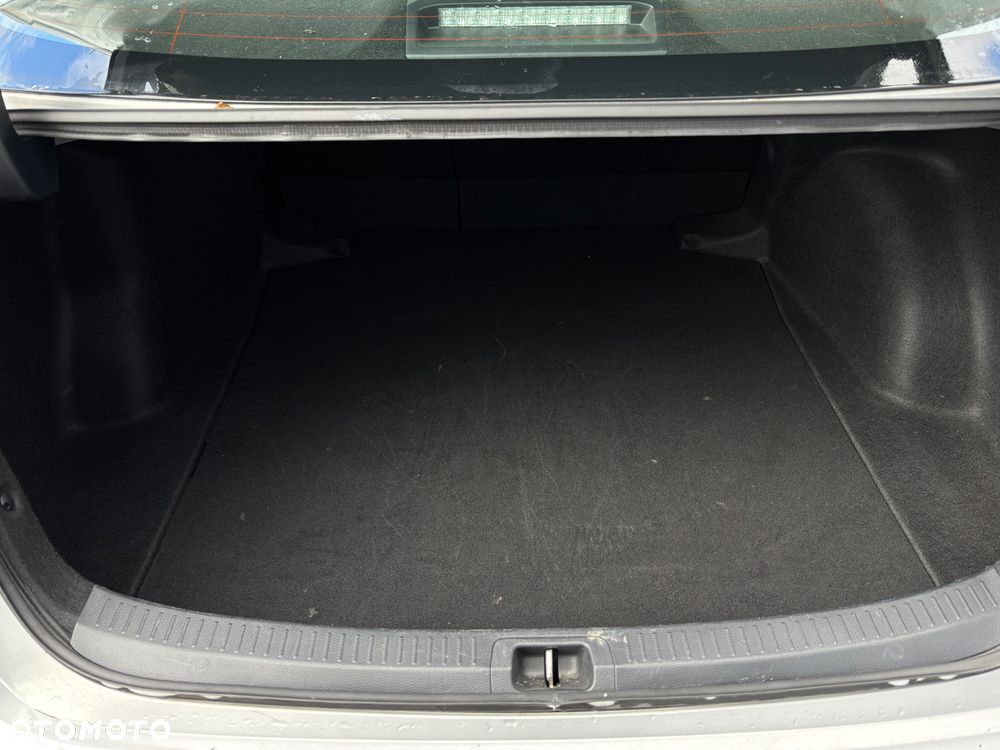 Toyota Corolla 1.5 Comfort - 26