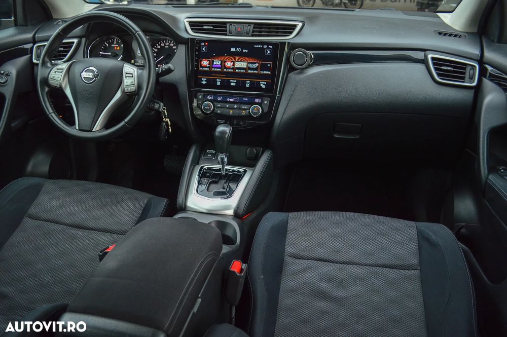 Nissan Qashqai 1.6 DCI Start/Stop X-TRONIC N-Connecta - 34