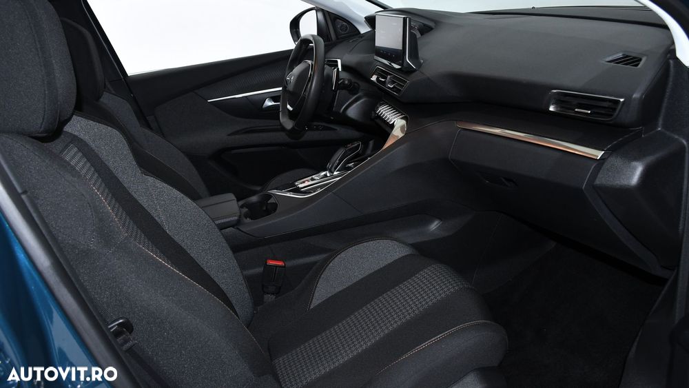 Peugeot 3008 1.2 PureTech Turbo S&S EAT8 Allure - 13