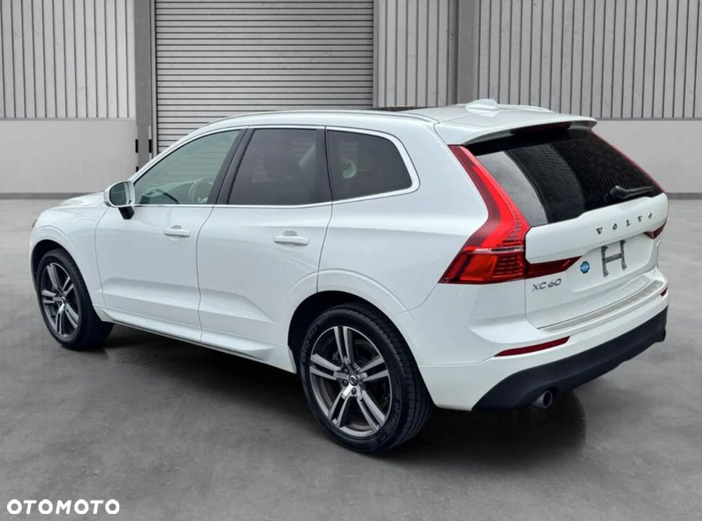Volvo XC 60 T6 AWD Momentum - 10
