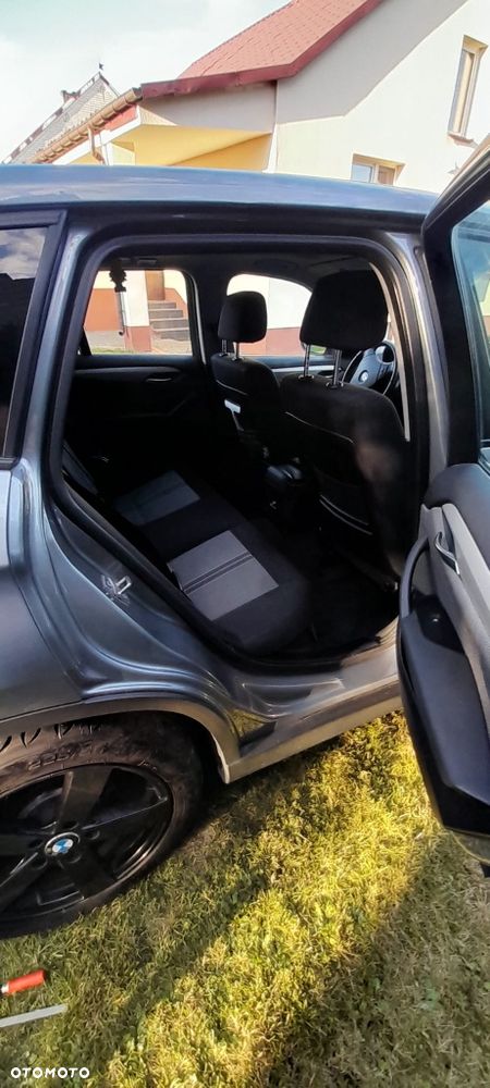 BMW X1 - 10