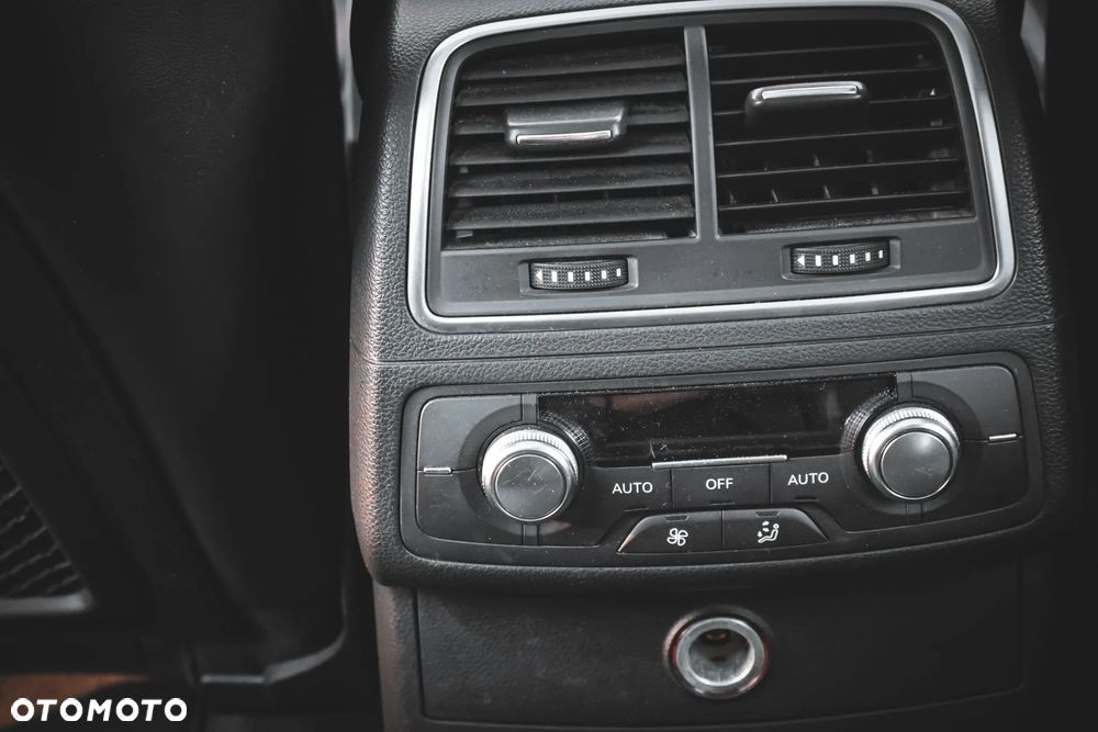 Audi A6 Avant 3.0 TDI DPF quattro S tronic - 25