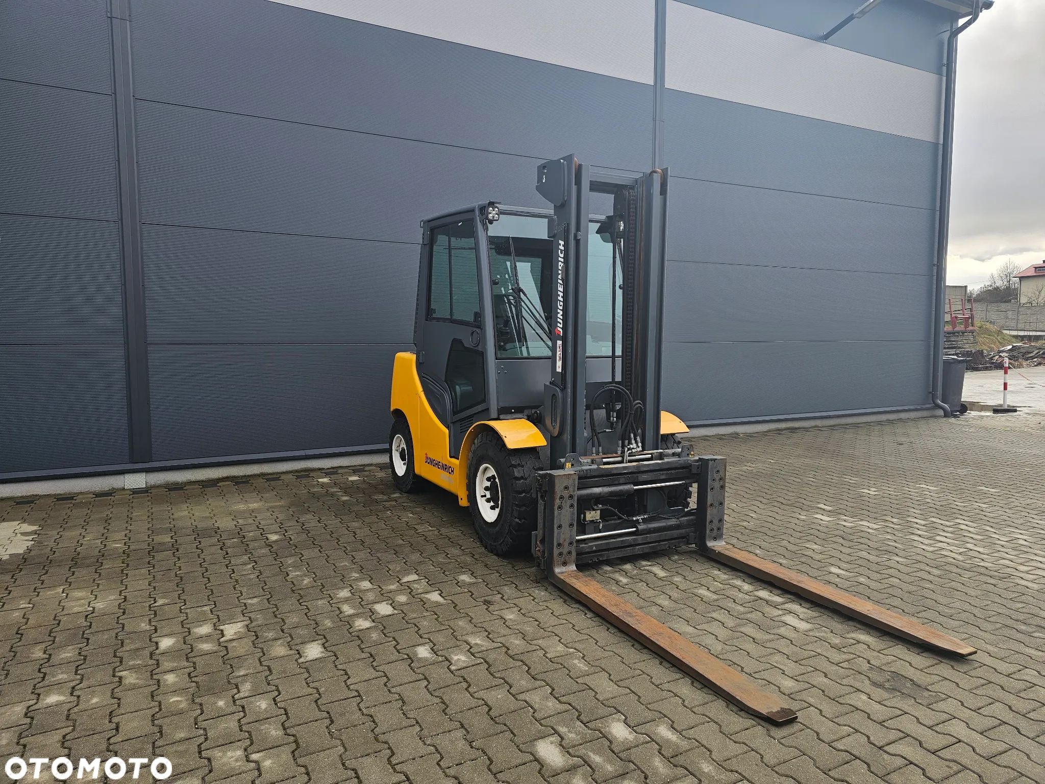 Jungheinrich DFG 545s - 1