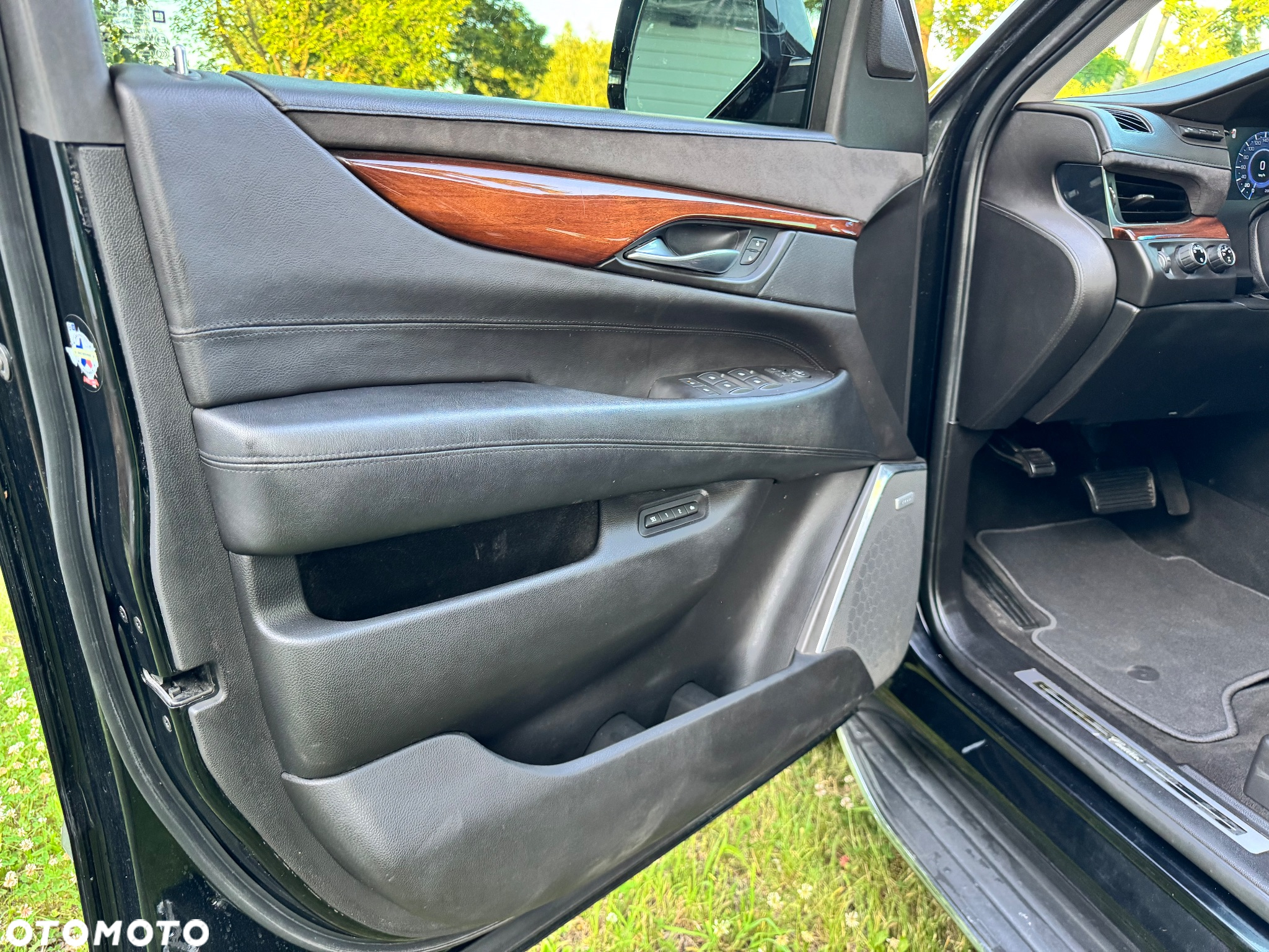 Cadillac Escalade 6.2 V8 AWD AT Premium - 20