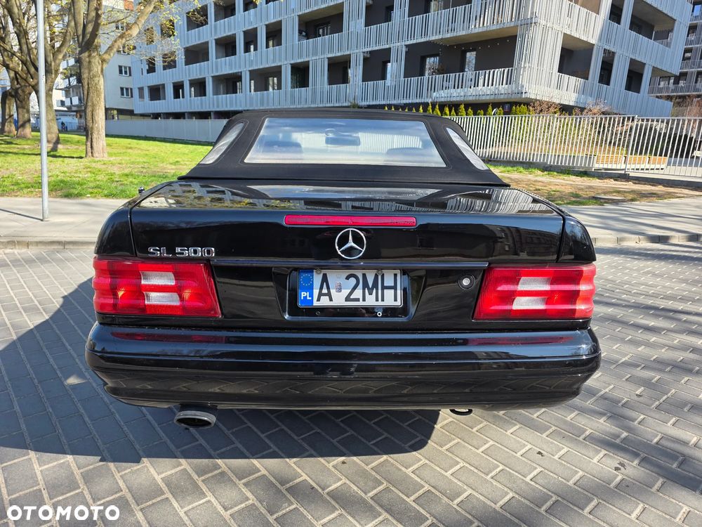 Mercedes-Benz SL - 23