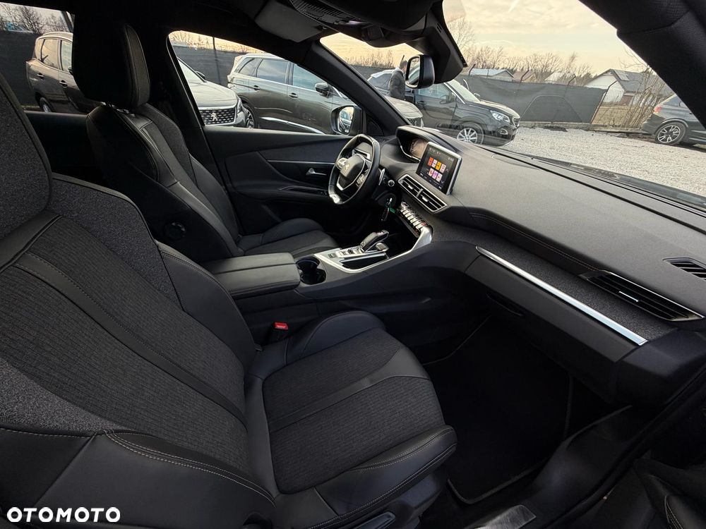 Peugeot 3008 1.6 PureTech GPF GT Line S&S EAT8 - 24