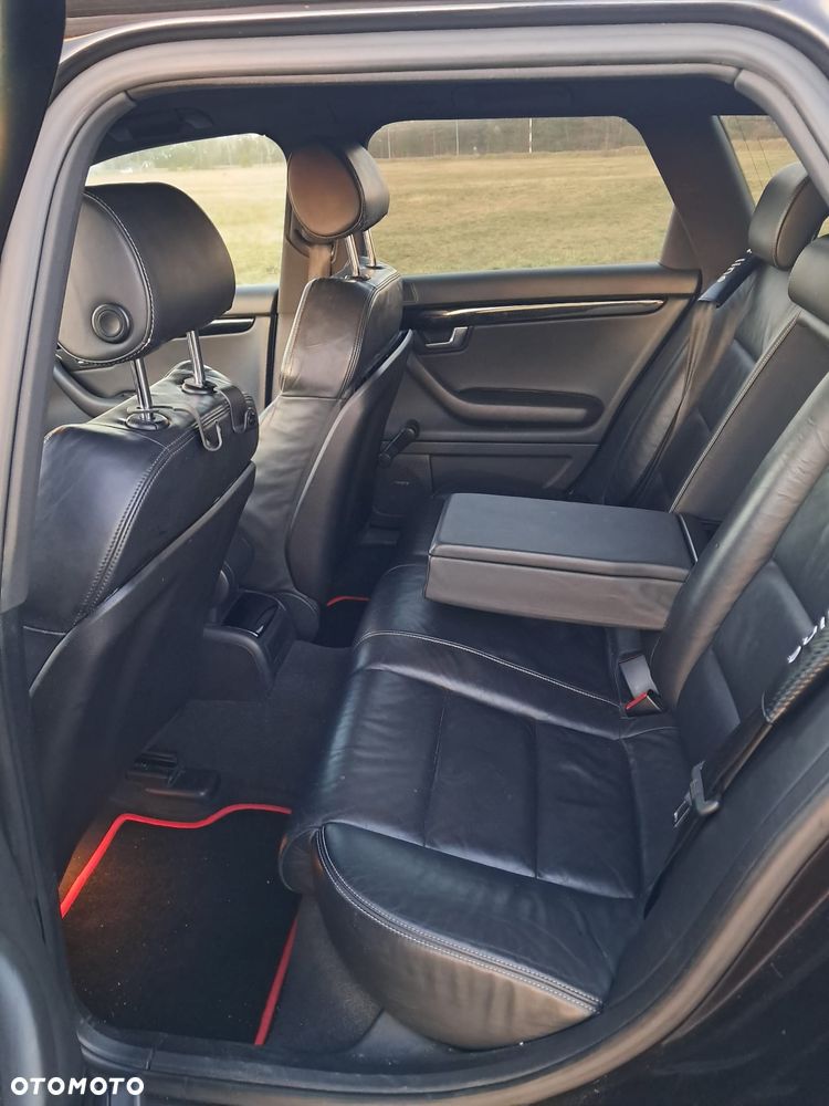 Audi A4 Avant 2.0 TDI DPF - 9