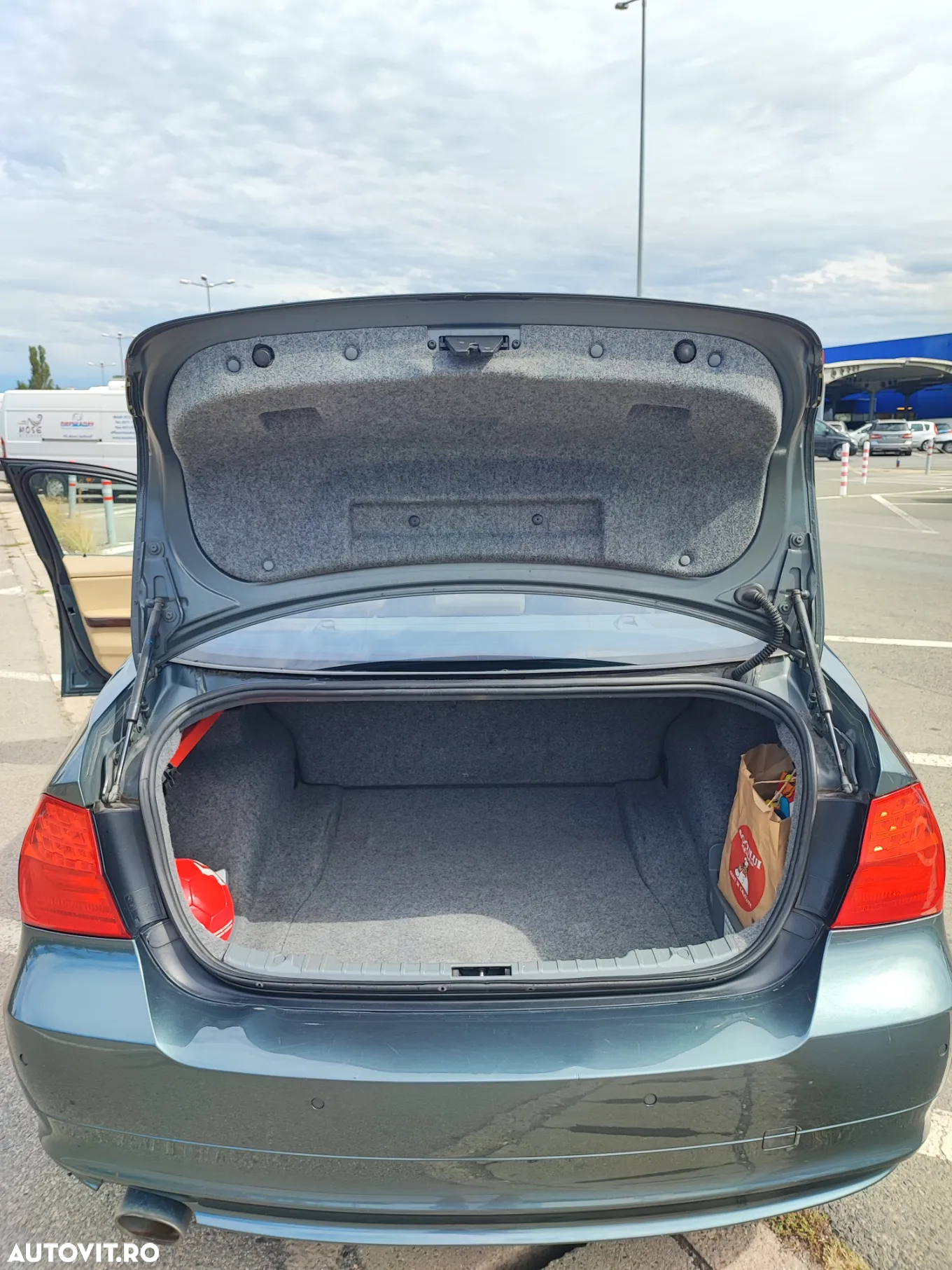 BMW Seria 3 320d EfficientDynamics Edition - 13