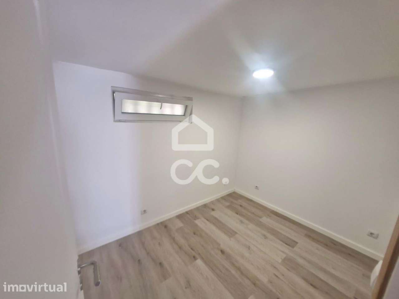Moradia T2 Renovada no Dominguizo, Covilhã – Pronta a Habitar! - Grande imagem: 3/11