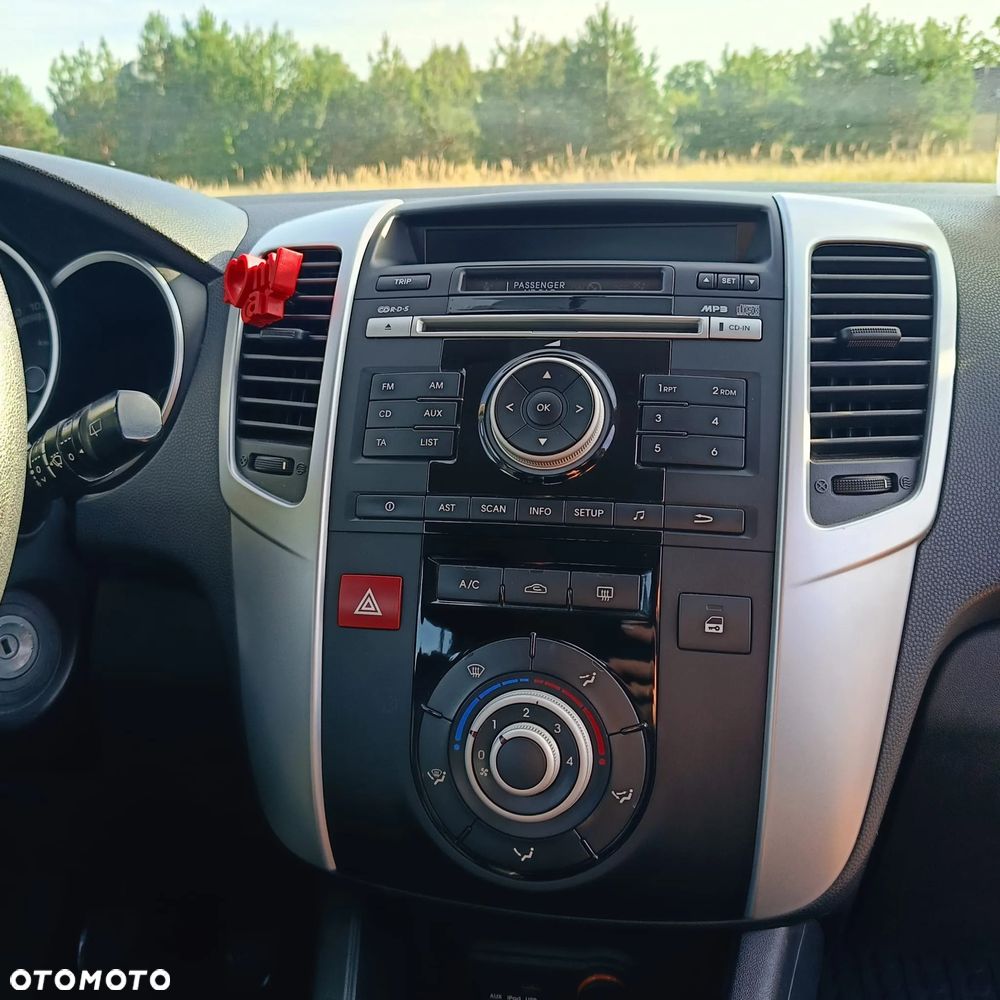 Kia Venga 1.4 L - 6