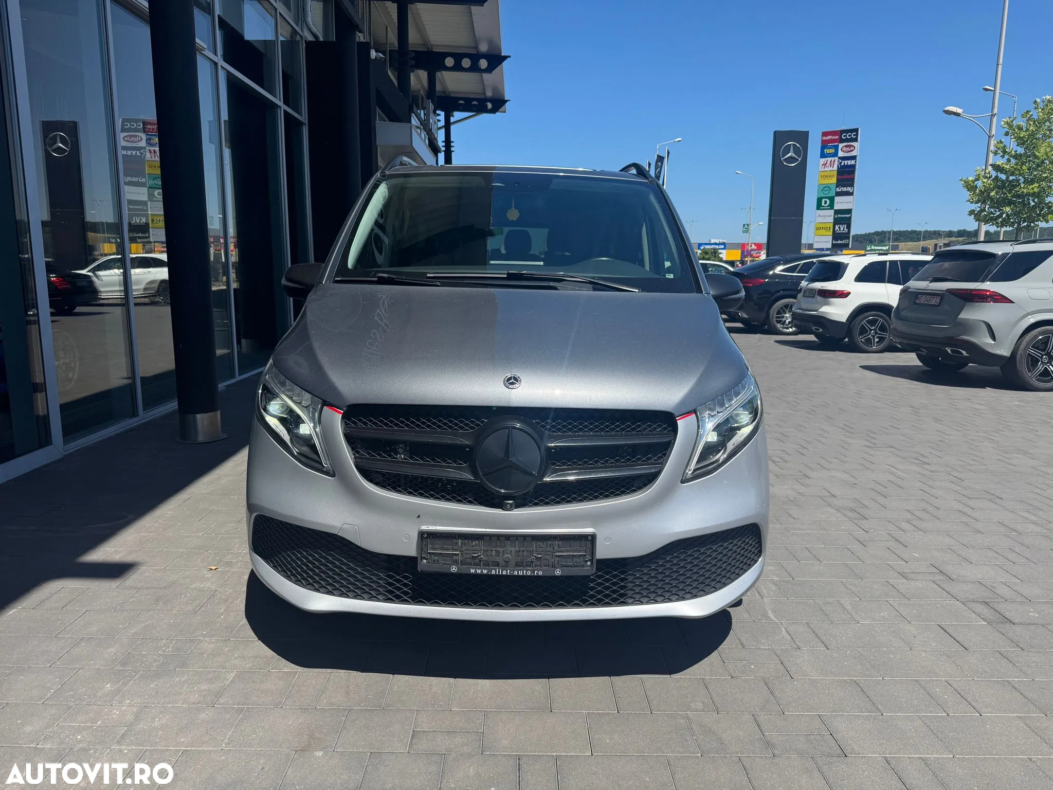 Mercedes-Benz V 250 d Combi Extra-lung 190 CP AWD 9AT AVANTGARDE - 3