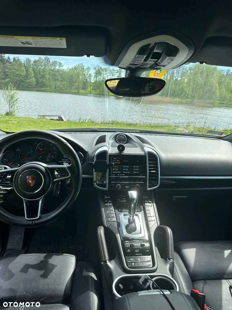 Porsche Cayenne - 5