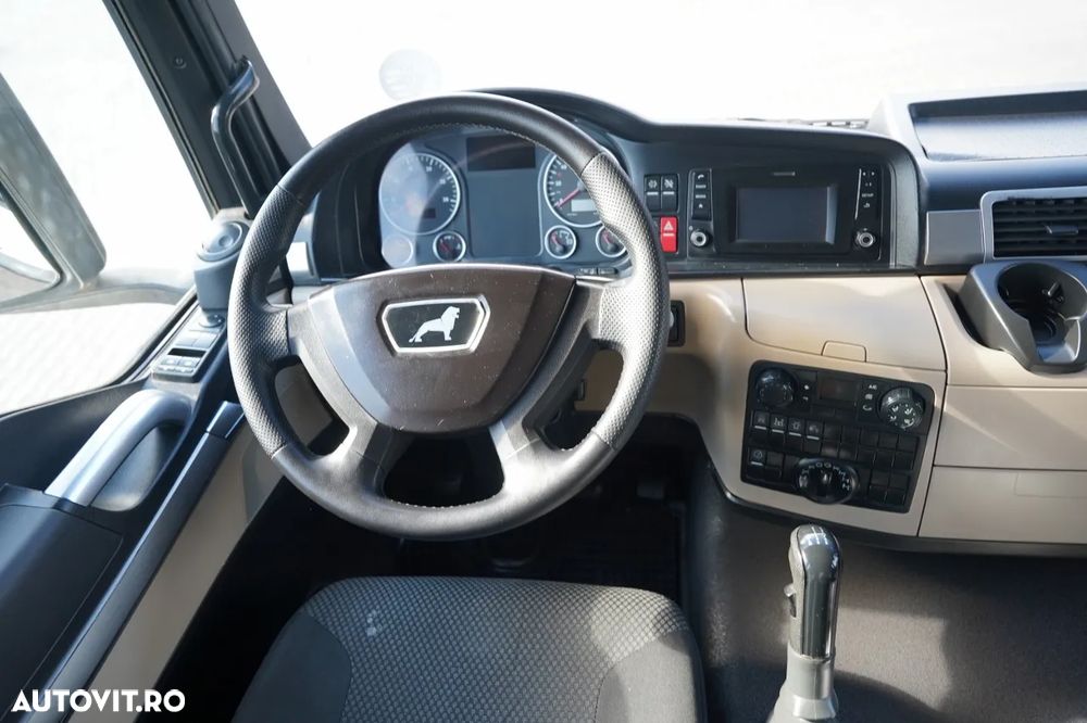 MAN TGS 41.460 / 8x6 / BASCULANTĂ CU DESCĂRCARE SPATE - 5,9 M / MANUALĂ / NAVIGAȚIE / - 29