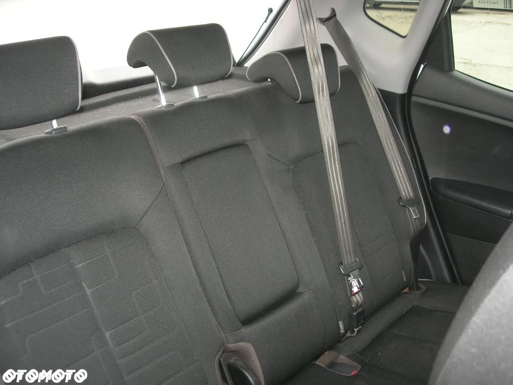 Kia Venga - 21