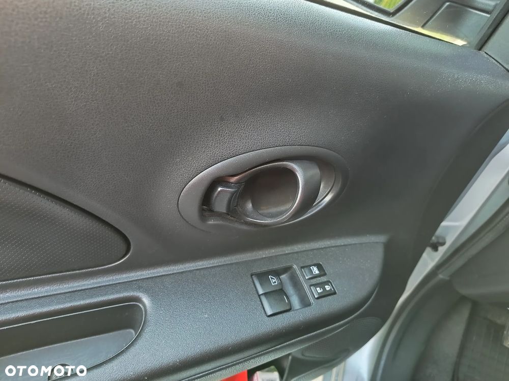 Nissan Micra 1.2 Visia AC/CD - 12