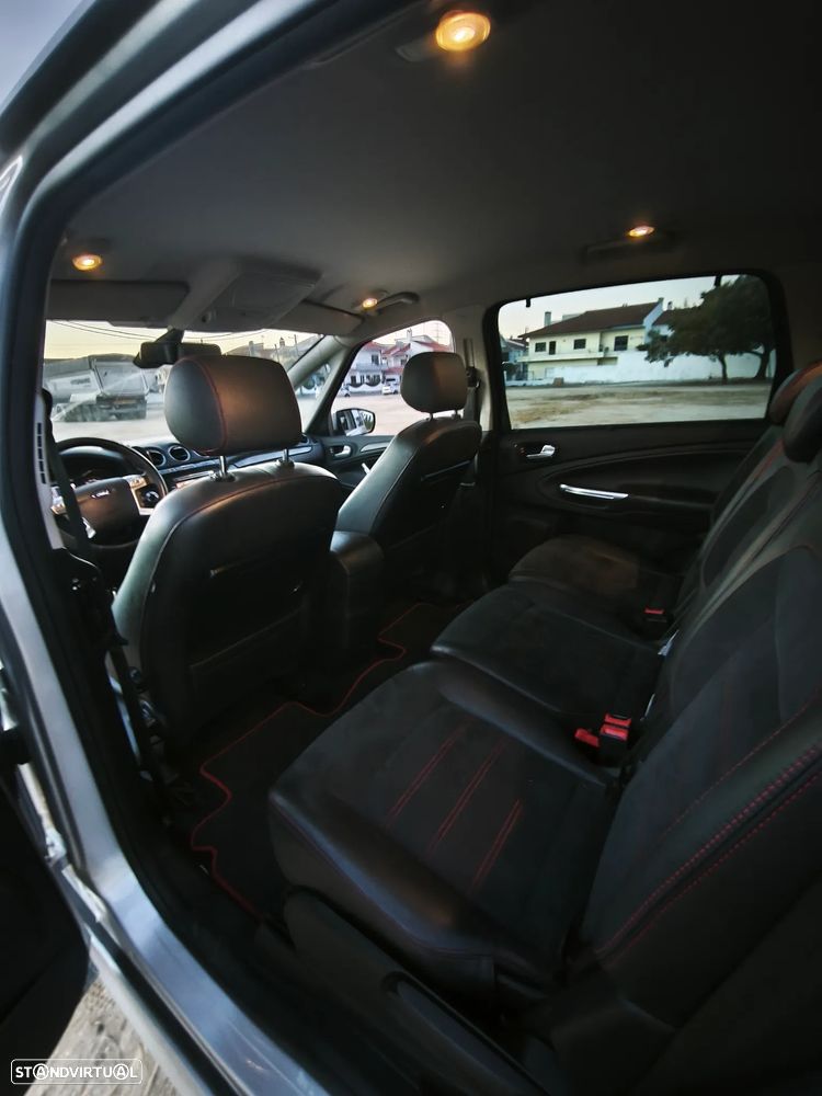 Ford S-Max 2014 photo 4