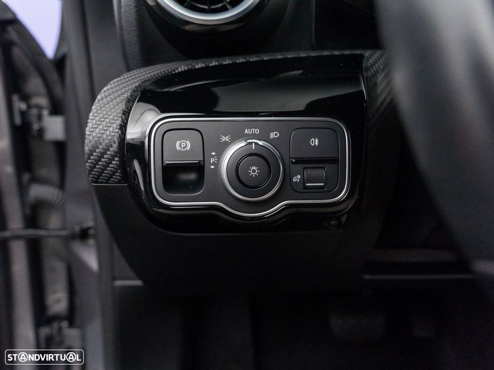 Mercedes-Benz CLA 250 e Shooting Brake Style Plus - 20