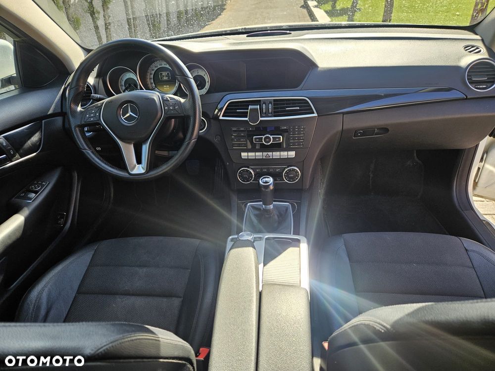 Mercedes-Benz Klasa C 220 CDI Edition - 5