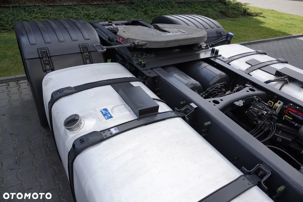 Scania R 450 / RETARDER / ZBIORNIKI 1 500 LITRÓW / EURO 6 - 18