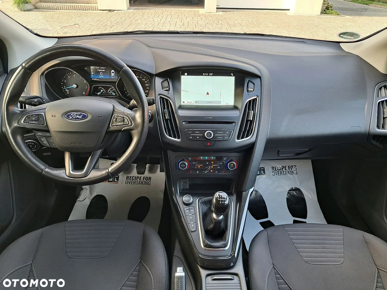 Ford Focus 1.5 EcoBoost Start-Stopp-System TITANIUM - 6