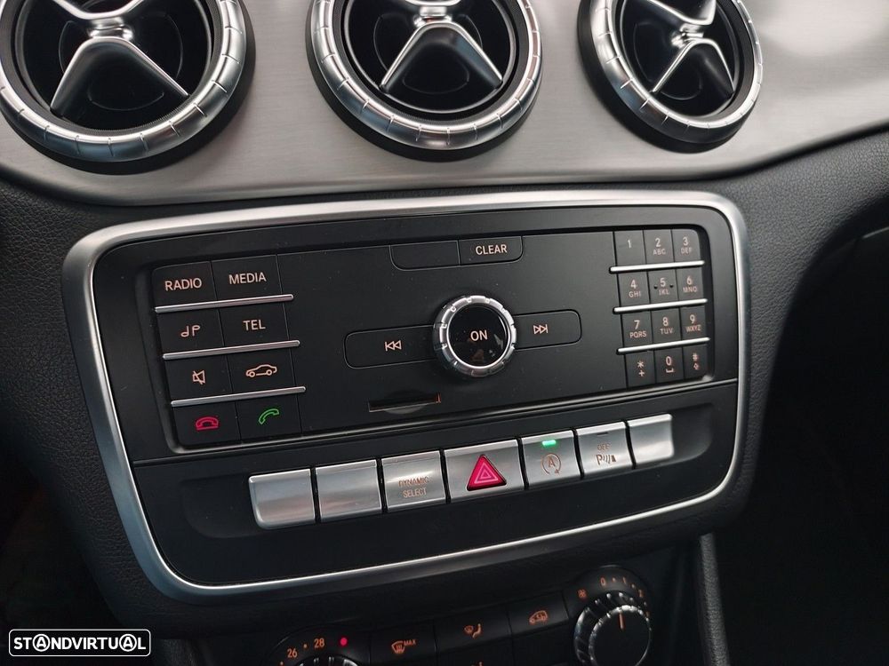 Mercedes-Benz CLA 180 d AMG Line - 26