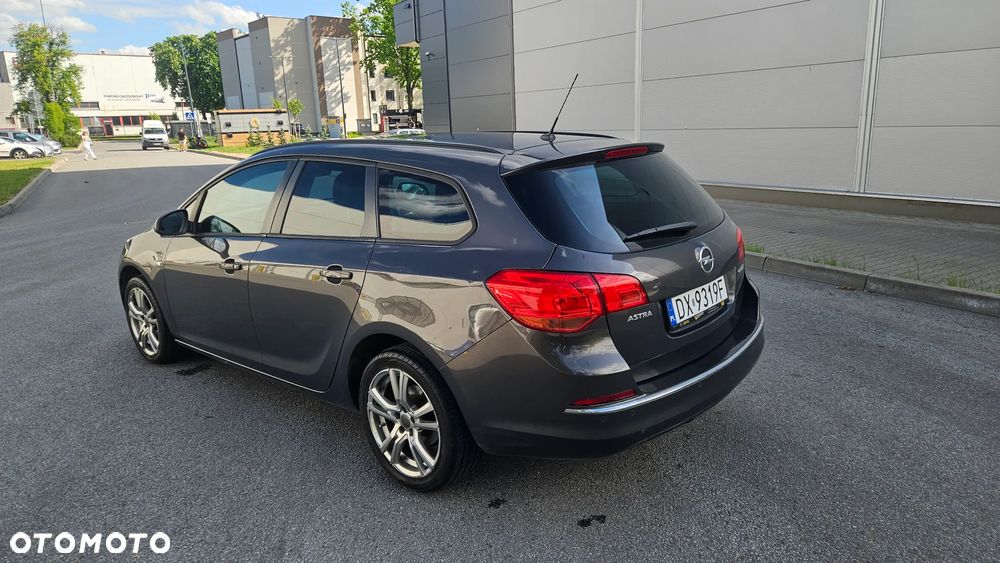 Opel Astra 1.4 Turbo 150 Jahre - 22