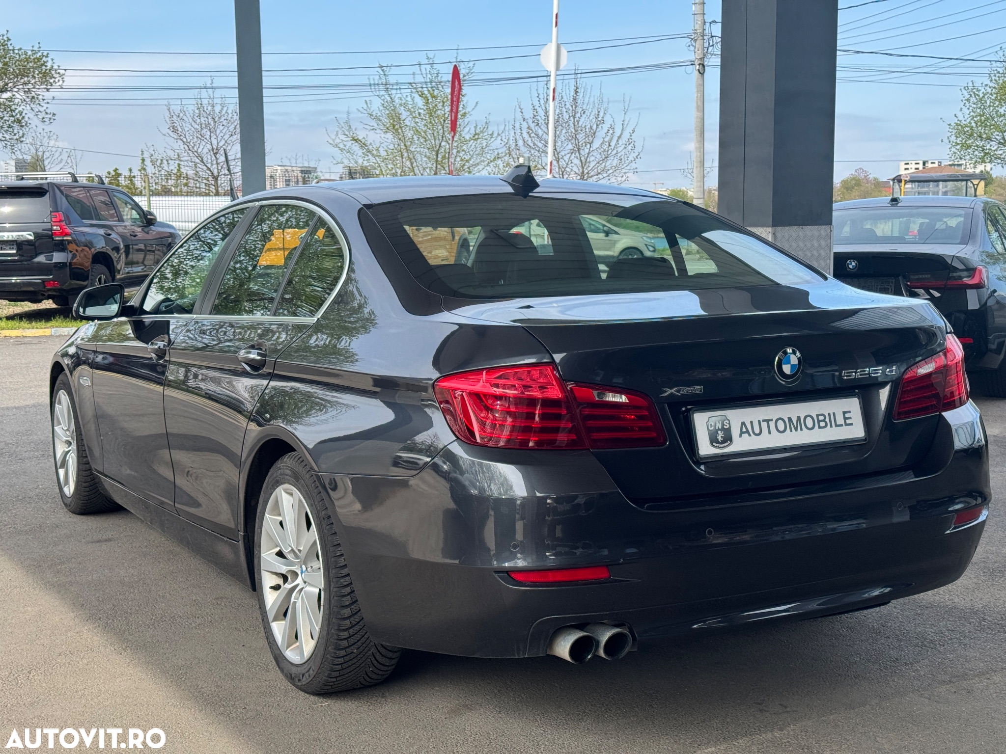 BMW Seria 5 525d xDrive AT - 9