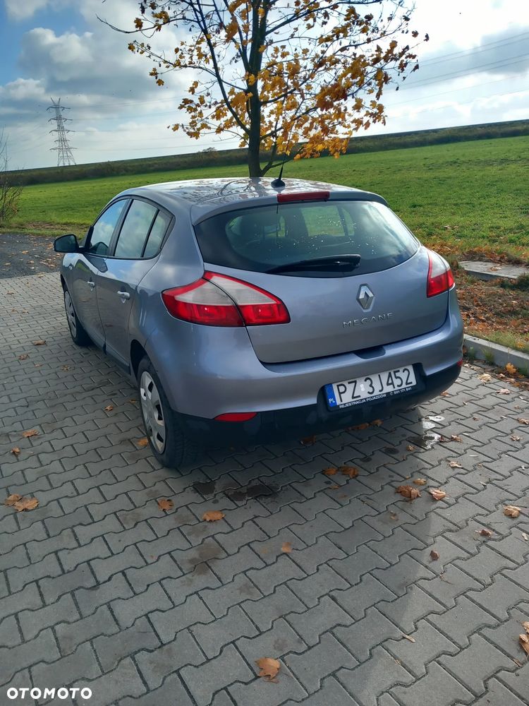 Renault Megane 2010 photo 3