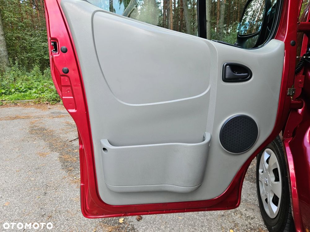 Renault TRAFIC LONG 6-OSOBOWY - 21