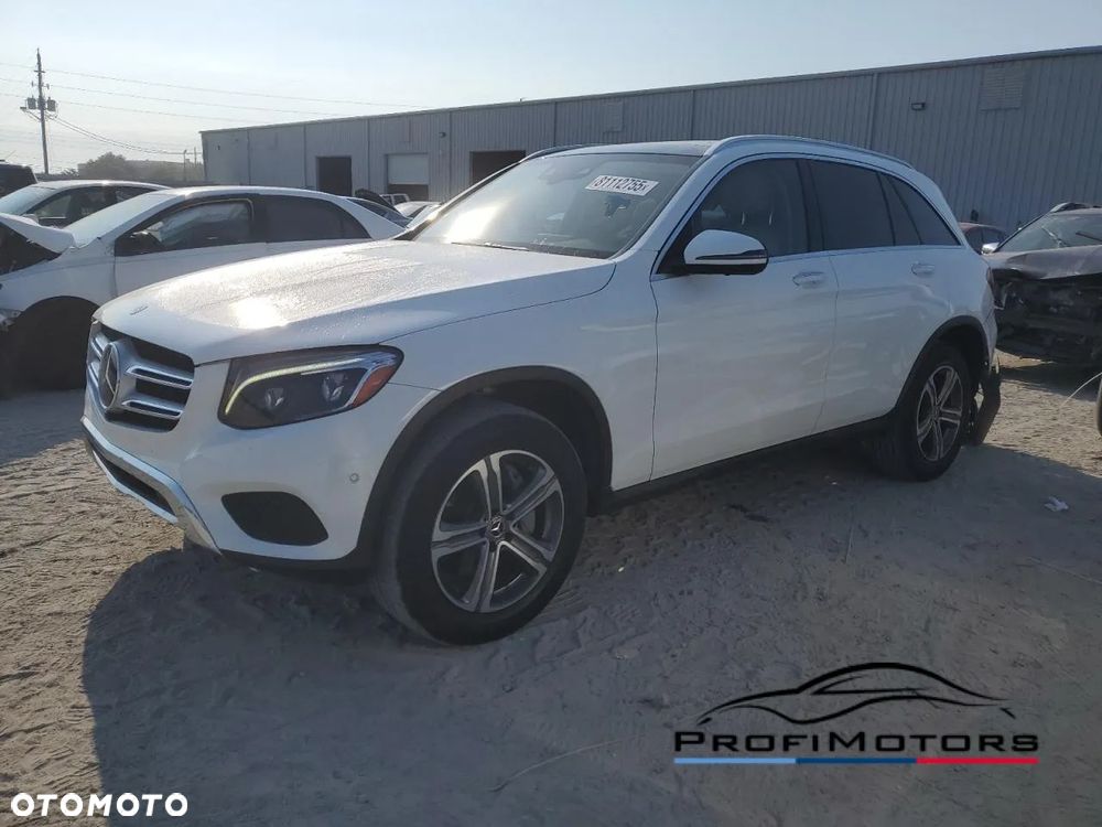 Mercedes-Benz GLC - 1