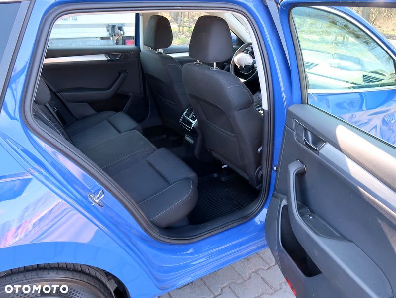 Skoda Superb 2.0 TDI SCR Ambition DSG - 14