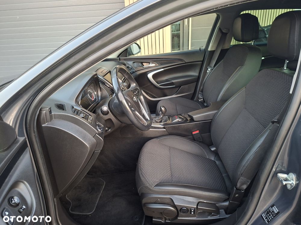 Opel Insignia - 11