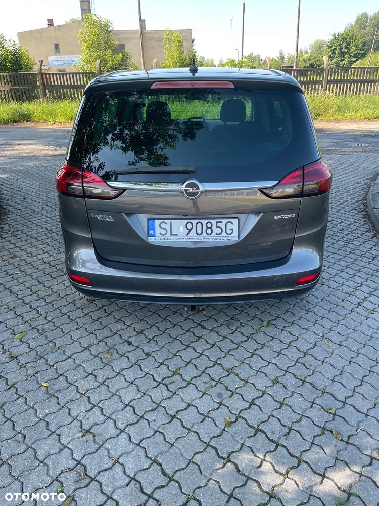 Opel Zafira - 10