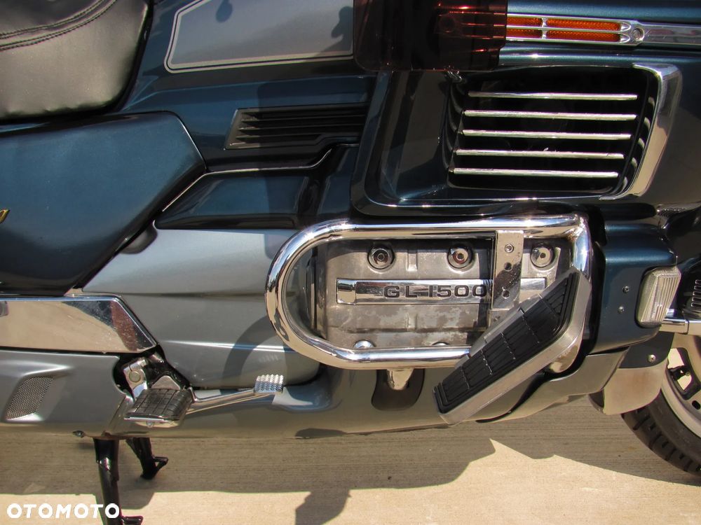 Honda GL - 9