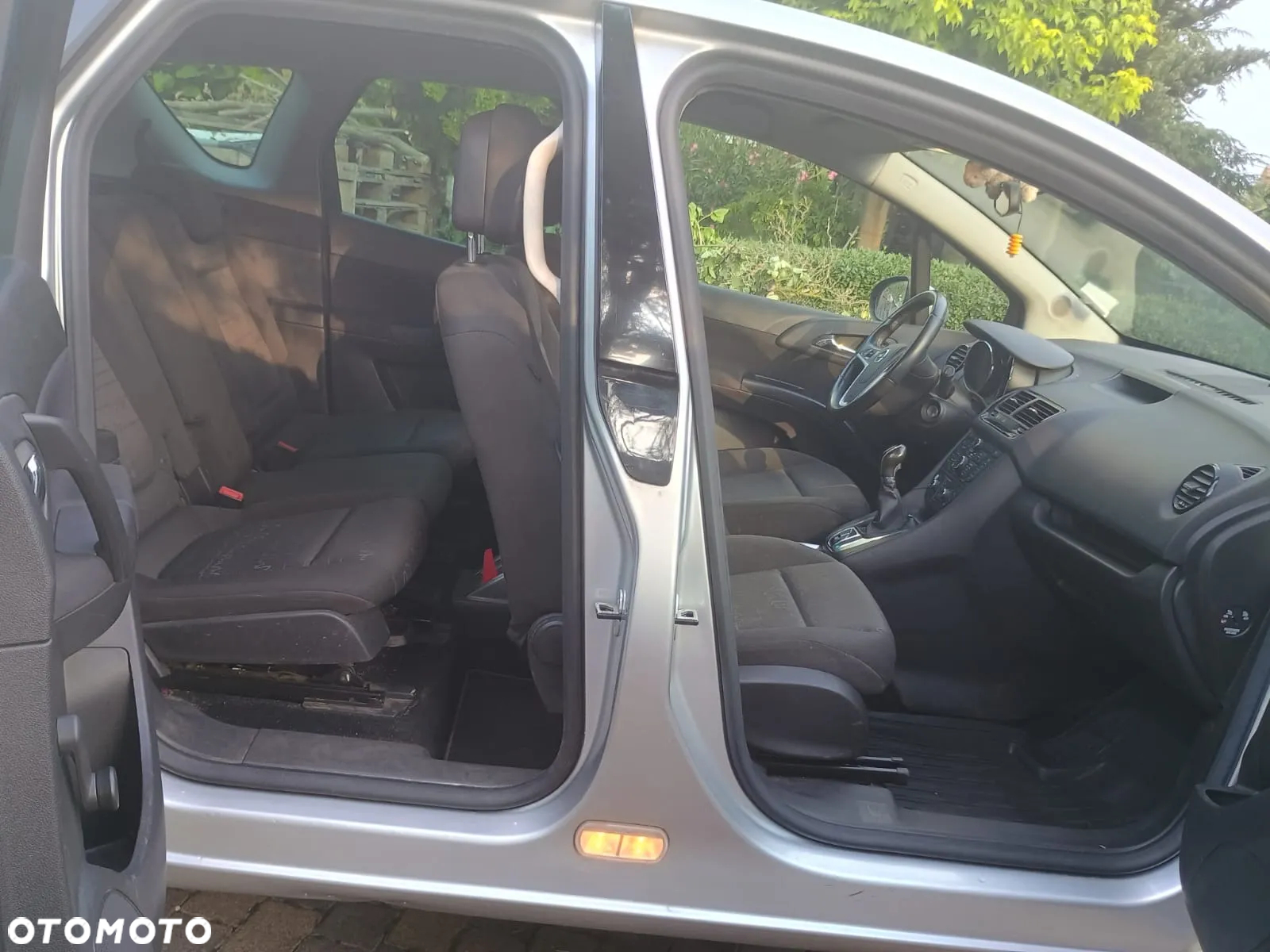 Opel Meriva - 10