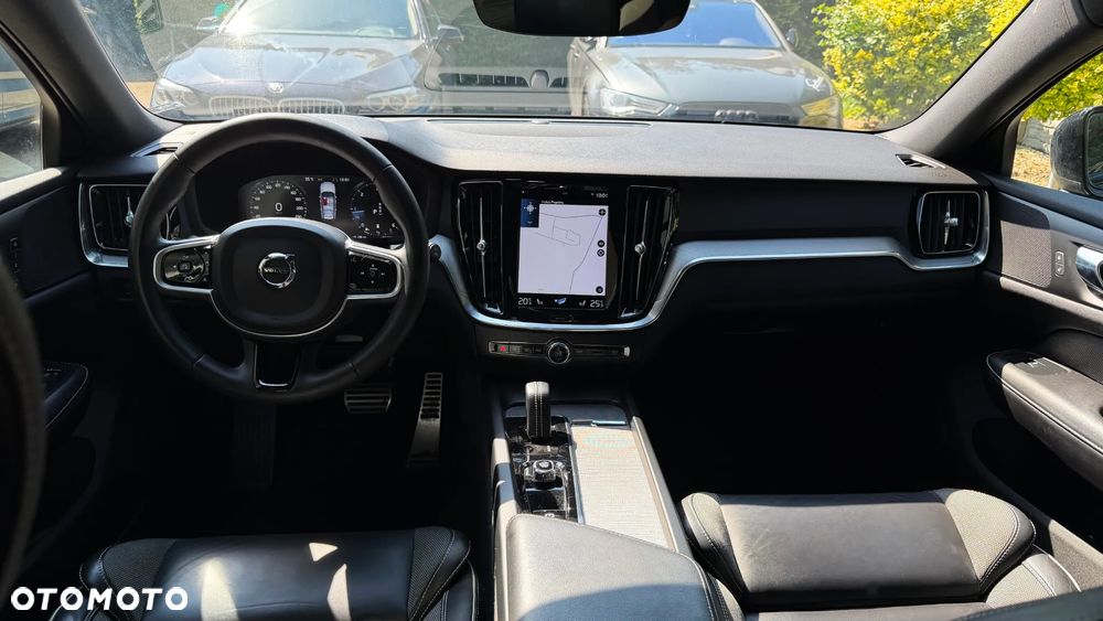 Volvo V60 B4 D Geartronic RDesign - 24